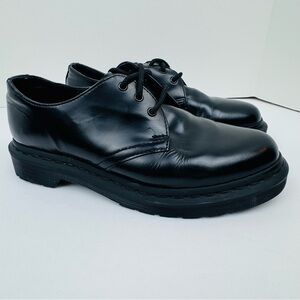 Dr. Martens 1461 Mono Smooth Leather Oxford Shoes. Unisex. Size 7 men/ 8 women